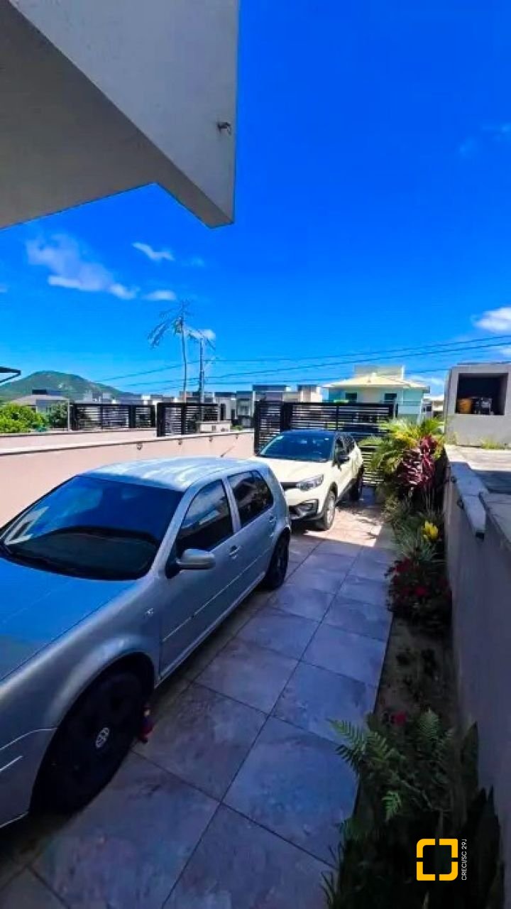 Casa com 100m², 4 quartos (sendo 1 suíte), 2 garagens, no bairro Ingleses em Florianópolis