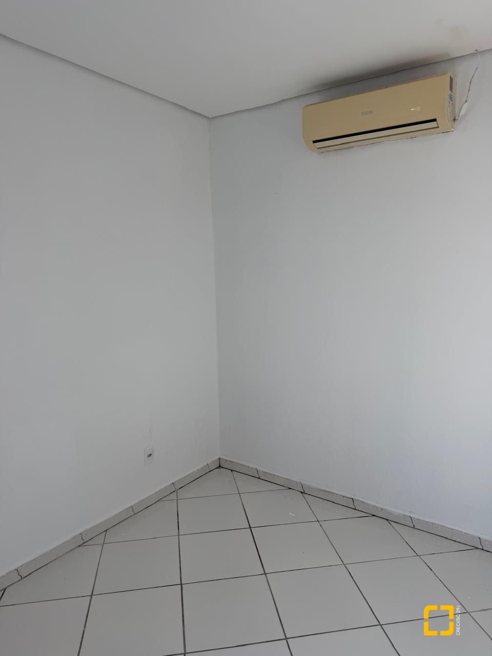 Casa com 160m², 2 quartos, 2 garagens, no bairro Balneário em Florianópolis