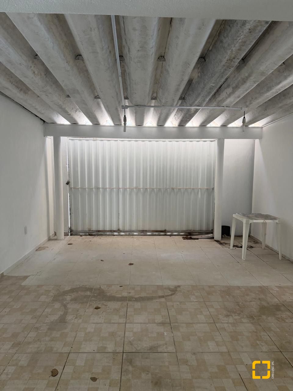 Casa com 160m², 2 quartos, 2 garagens, no bairro Balneário em Florianópolis