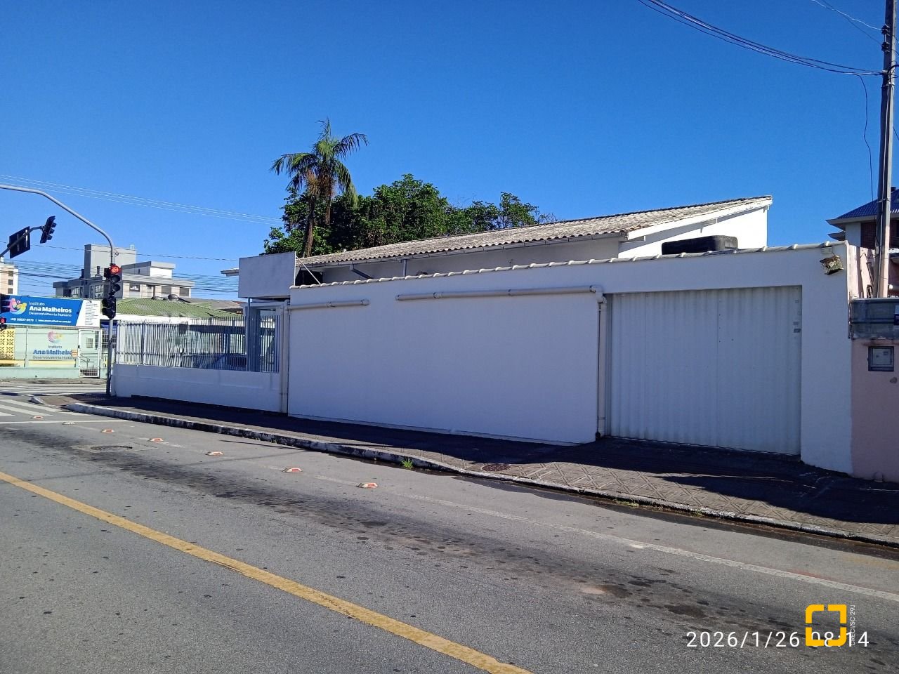 Casa com 160m², 2 quartos, 2 garagens, no bairro Balneário em Florianópolis