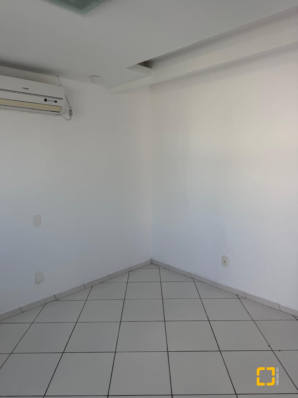 Casa com 160m², 2 quartos, 2 garagens, no bairro Balneário em Florianópolis