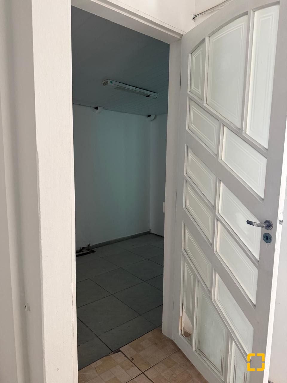 Casa com 160m², 2 quartos, 2 garagens, no bairro Balneário em Florianópolis