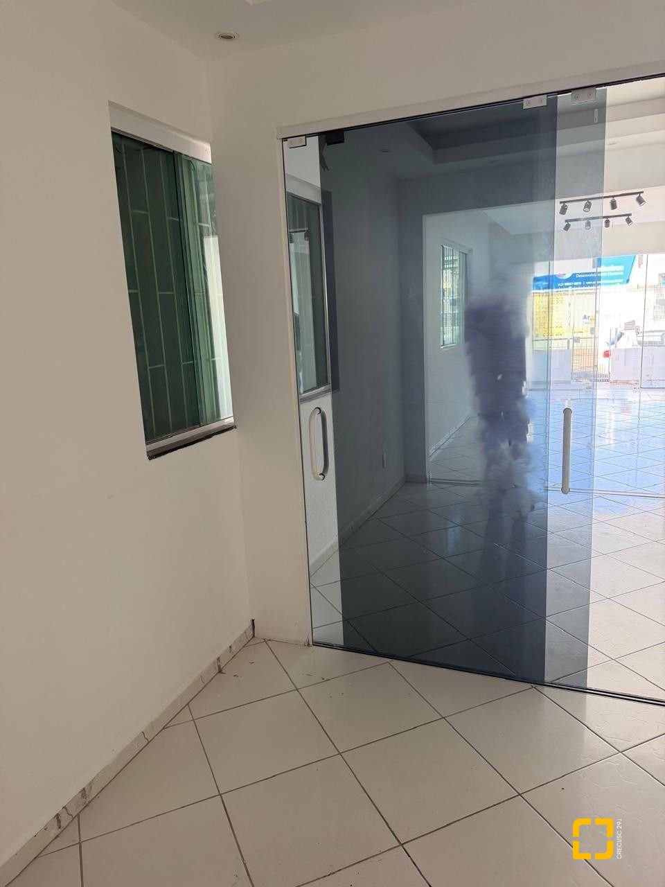 Casa com 160m², 2 quartos, 2 garagens, no bairro Balneário em Florianópolis
