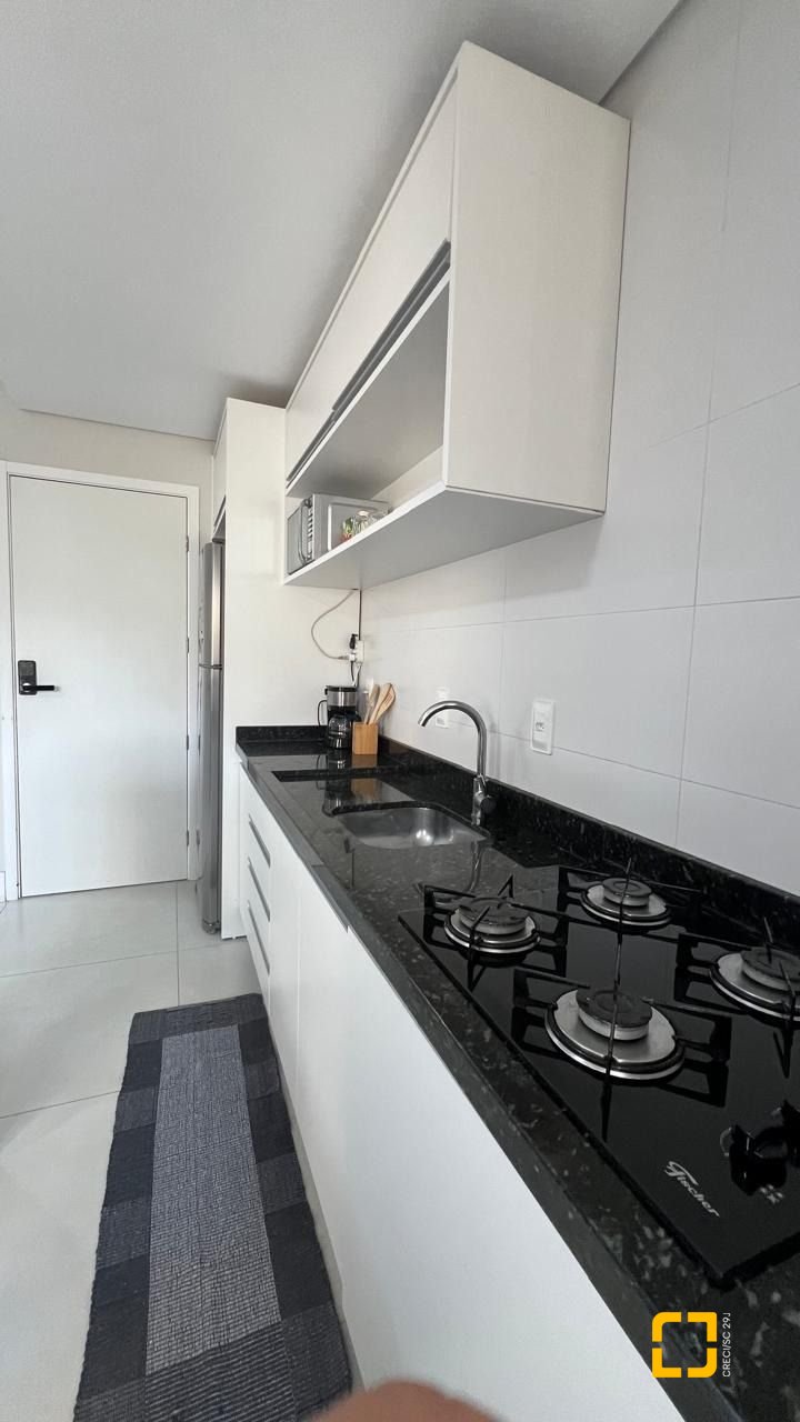 Apartamento com 42m², 1 quarto, 2 garagens, no bairro Córrego Grande em Florianópolis