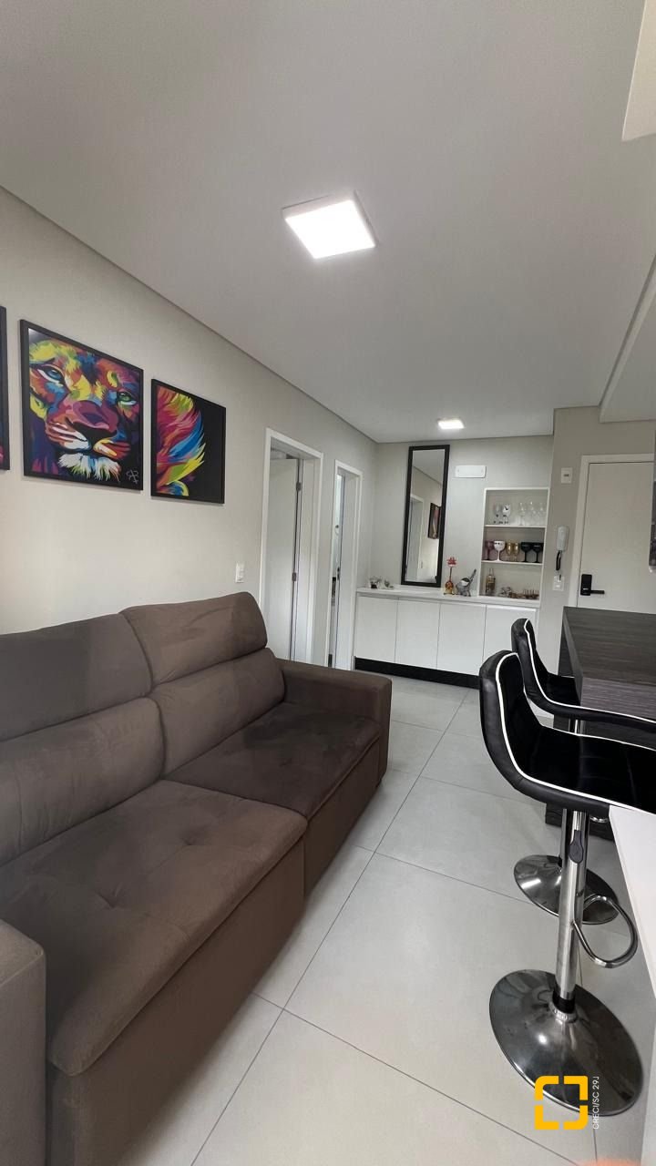 Apartamento com 42m², 1 quarto, 2 garagens, no bairro Córrego Grande em Florianópolis