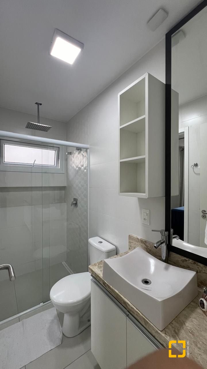 Apartamento com 42m², 1 quarto, 2 garagens, no bairro Córrego Grande em Florianópolis