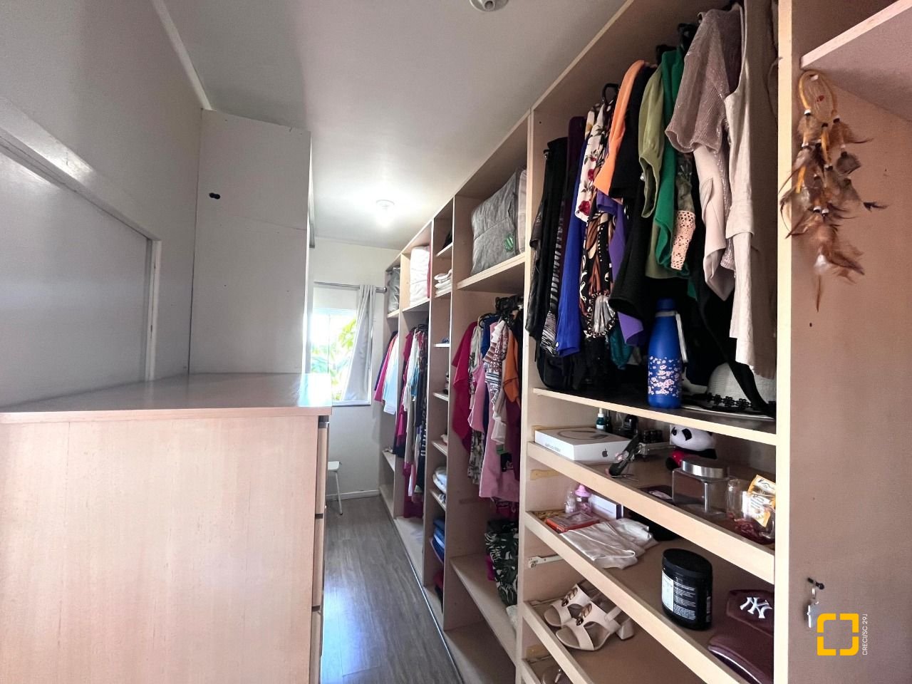 Casa com 348m², 5 quartos (sendo 2 suítes), 5 garagens, no bairro Centro em São José