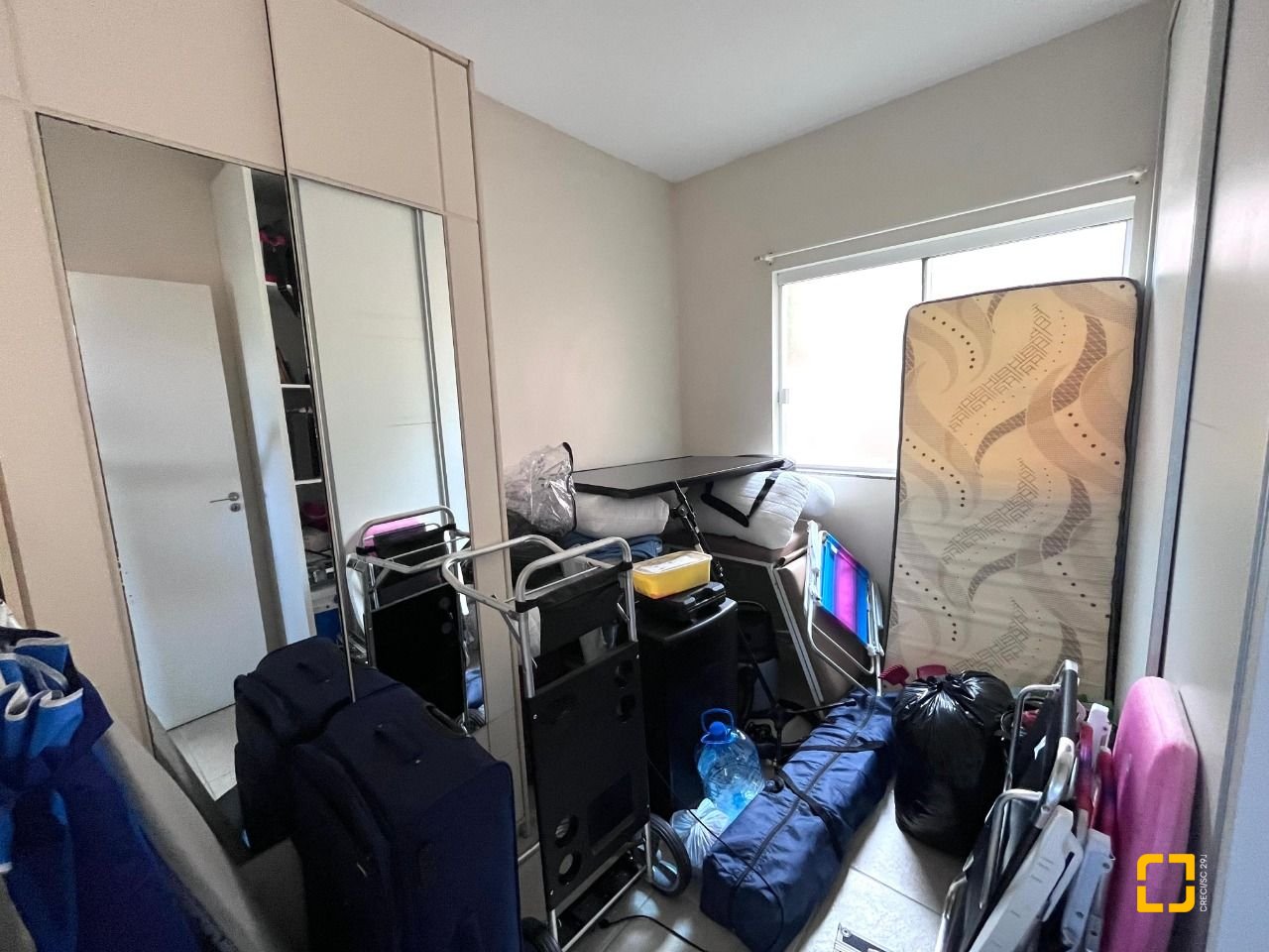 Casa com 348m², 5 quartos (sendo 2 suítes), 5 garagens, no bairro Centro em São José