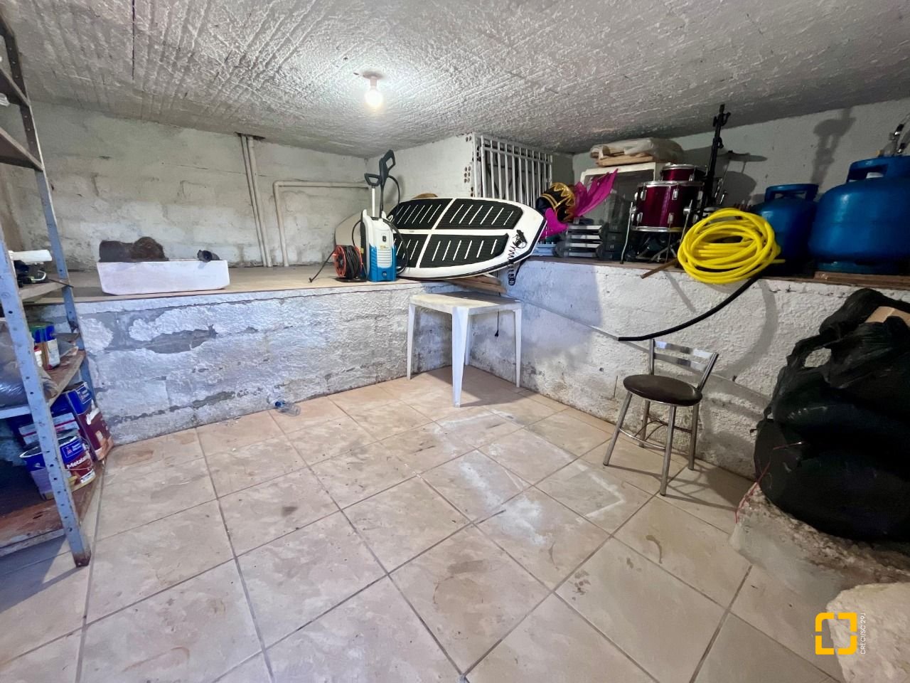 Casa com 348m², 5 quartos (sendo 2 suítes), 5 garagens, no bairro Centro em São José