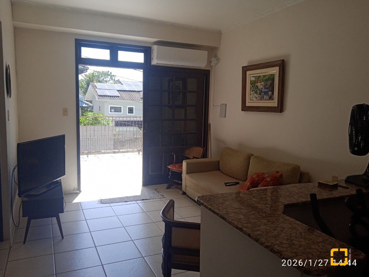Casa com 220m², 7 quartos (sendo 2 suítes), 2 garagens, no bairro Itaguaçu em Florianópolis