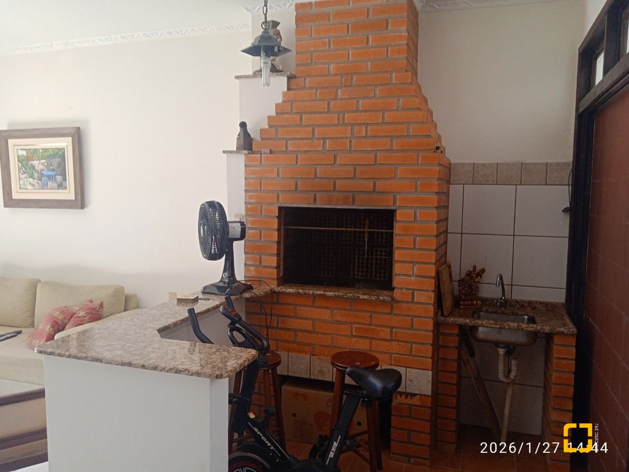 Casa com 220m², 7 quartos (sendo 2 suítes), 2 garagens, no bairro Itaguaçu em Florianópolis