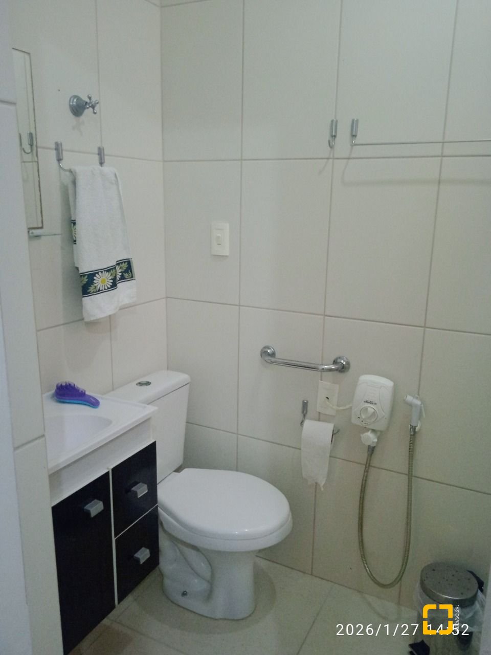 Casa com 220m², 7 quartos (sendo 2 suítes), 2 garagens, no bairro Itaguaçu em Florianópolis
