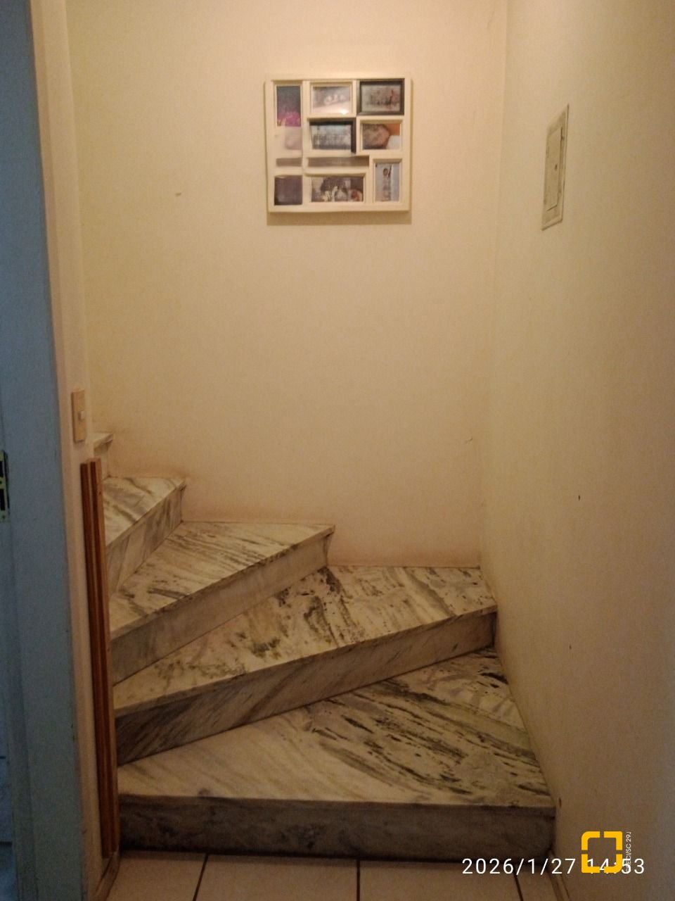 Casa com 220m², 7 quartos (sendo 2 suítes), 2 garagens, no bairro Itaguaçu em Florianópolis