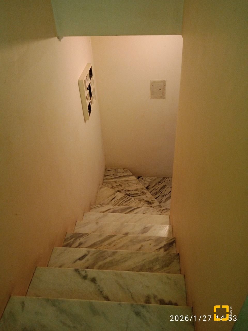 Casa com 220m², 7 quartos (sendo 2 suítes), 2 garagens, no bairro Itaguaçu em Florianópolis