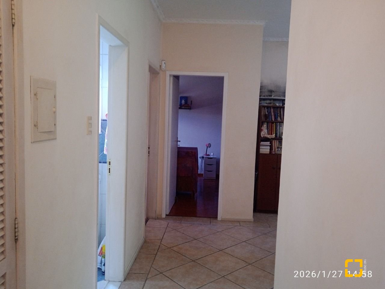 Casa com 220m², 7 quartos (sendo 2 suítes), 2 garagens, no bairro Itaguaçu em Florianópolis