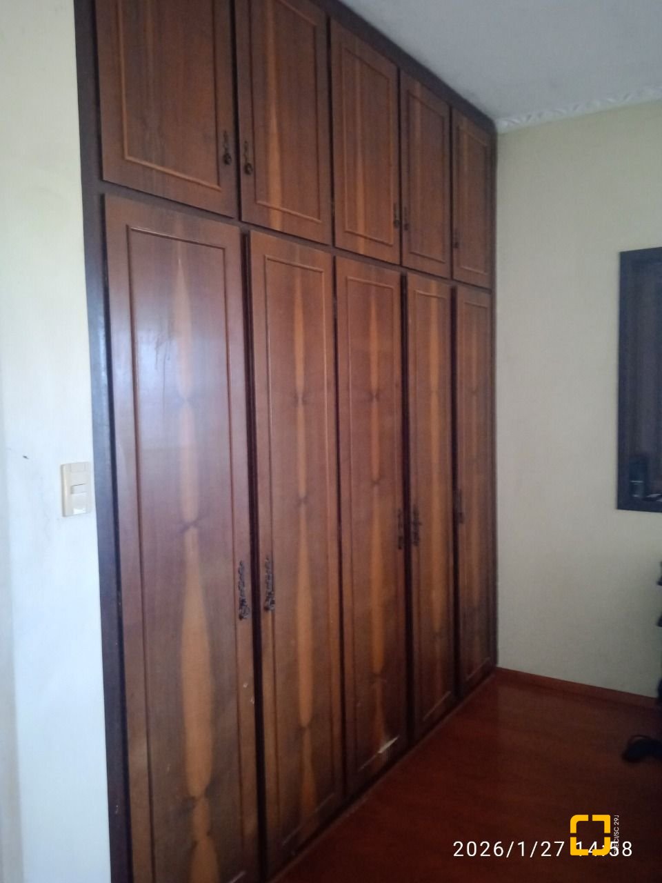 Casa com 220m², 7 quartos (sendo 2 suítes), 2 garagens, no bairro Itaguaçu em Florianópolis