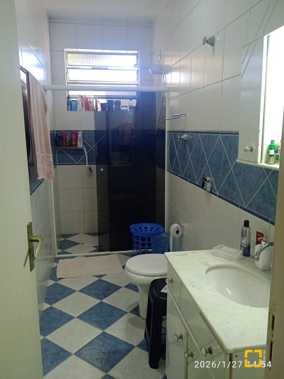 Casa com 220m², 7 quartos (sendo 2 suítes), 2 garagens, no bairro Itaguaçu em Florianópolis