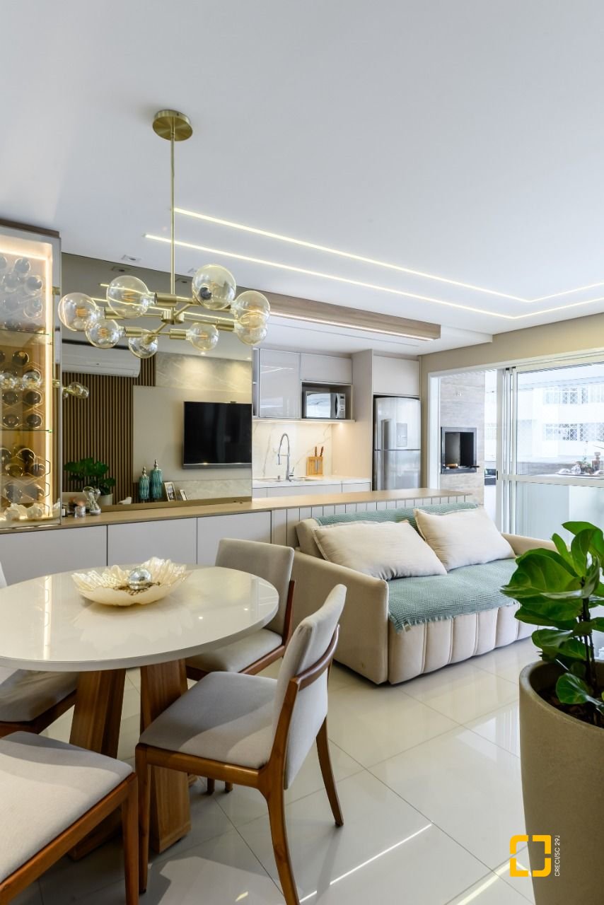 Apartamento com 95m², 4 quartos (sendo 1 suíte), 2 garagens, no bairro Itacorubi em Florianópolis