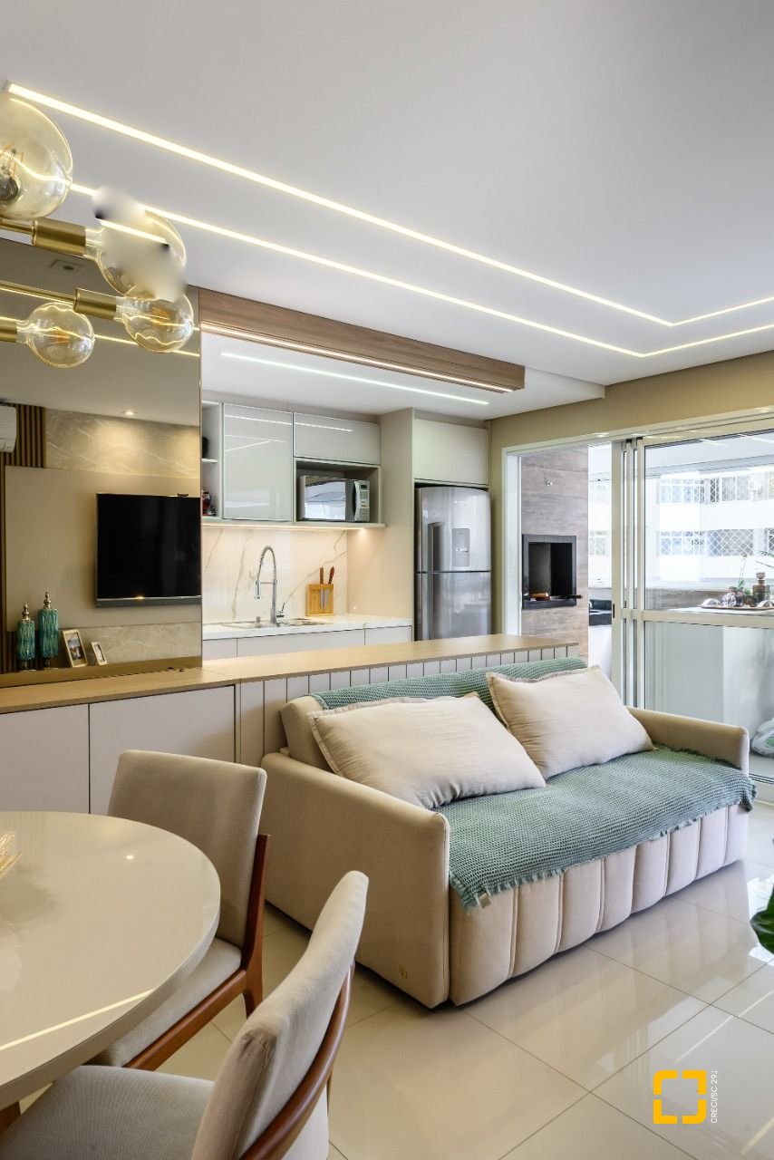 Apartamento com 95m², 4 quartos (sendo 1 suíte), 2 garagens, no bairro Itacorubi em Florianópolis