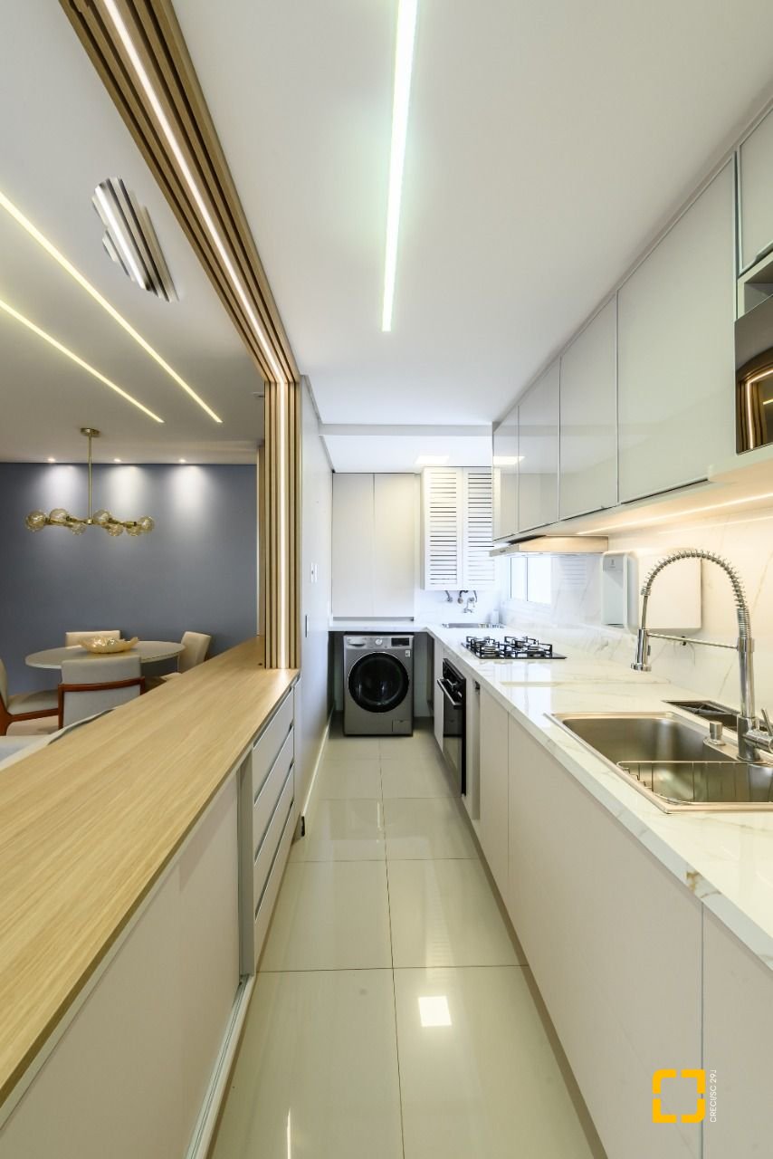 Apartamento com 95m², 4 quartos (sendo 1 suíte), 2 garagens, no bairro Itacorubi em Florianópolis