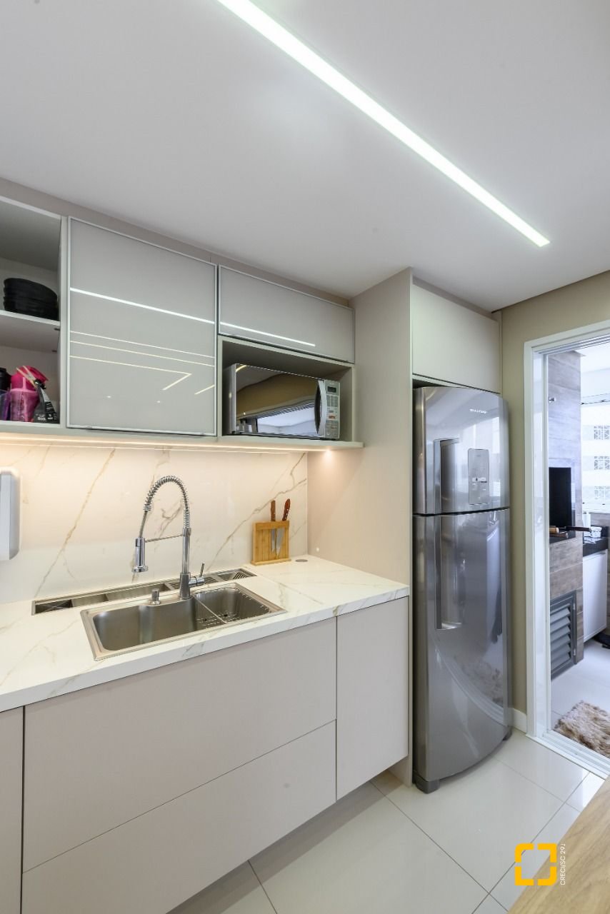 Apartamento com 95m², 4 quartos (sendo 1 suíte), 2 garagens, no bairro Itacorubi em Florianópolis