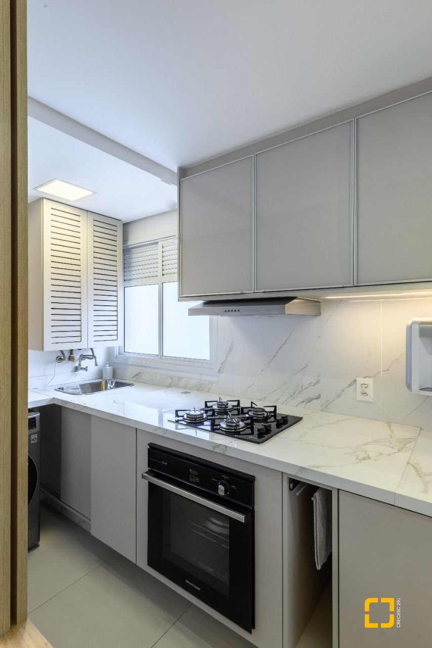 Apartamento com 95m², 4 quartos (sendo 1 suíte), 2 garagens, no bairro Itacorubi em Florianópolis