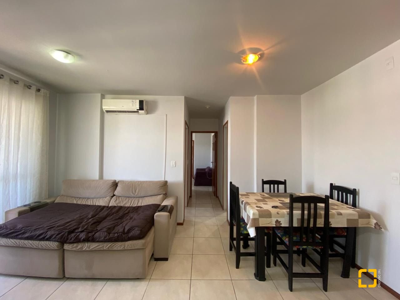 Apartamento com 61m², 2 quartos (sendo 1 suíte), 1 garagem, no bairro Pagani em Palhoça