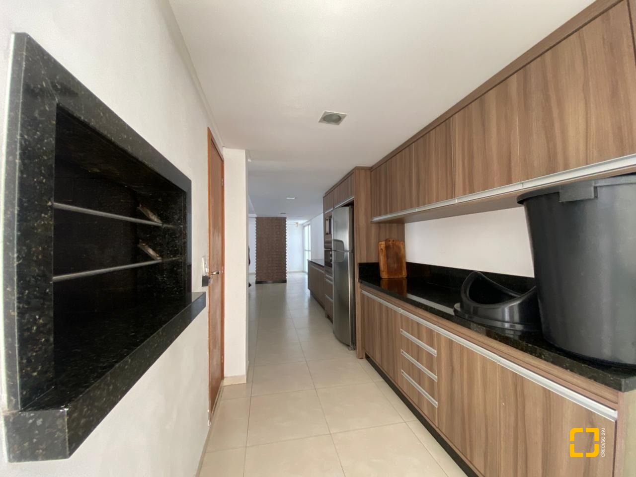 Apartamento com 61m², 2 quartos (sendo 1 suíte), 1 garagem, no bairro Pagani em Palhoça