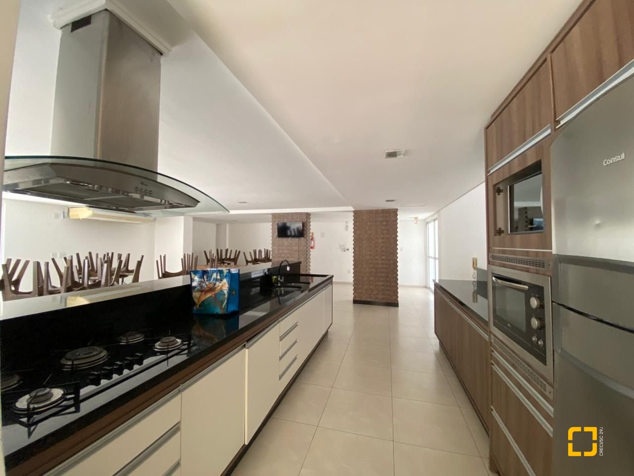 Apartamento com 61m², 2 quartos (sendo 1 suíte), 1 garagem, no bairro Pagani em Palhoça