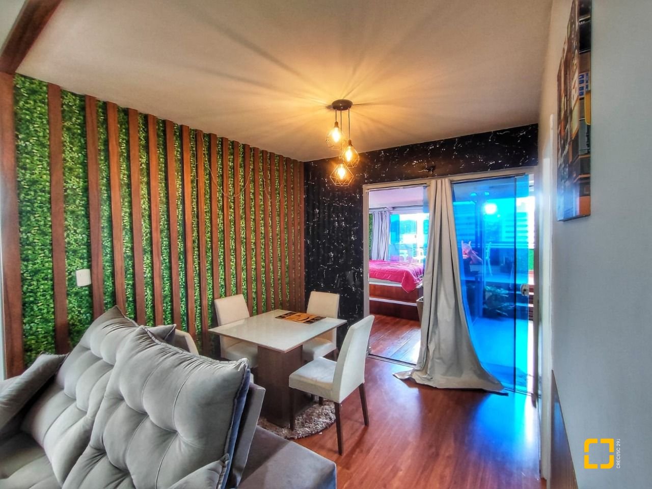Apartamento com 54m², 1 quarto, no bairro Coqueiros em Florianópolis