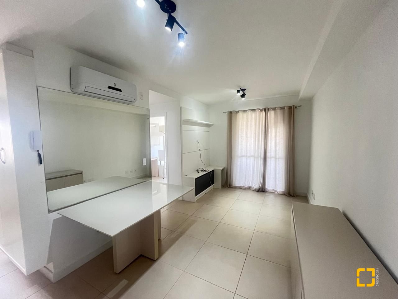 Apartamento com 65m², 3 quartos (sendo 1 suíte), 1 garagem, no bairro Itacorubi em Florianópolis