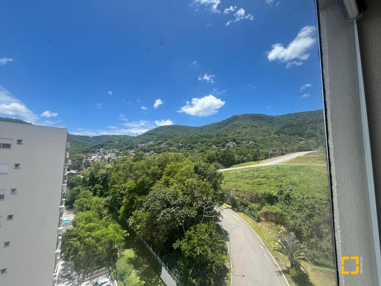 Apartamento com 65m², 3 quartos (sendo 1 suíte), 1 garagem, no bairro Itacorubi em Florianópolis
