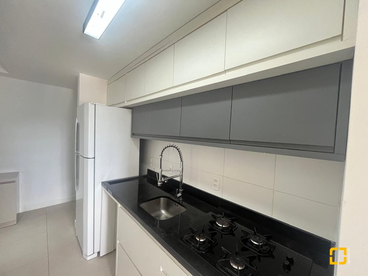 Apartamento com 65m², 3 quartos (sendo 1 suíte), 1 garagem, no bairro Itacorubi em Florianópolis