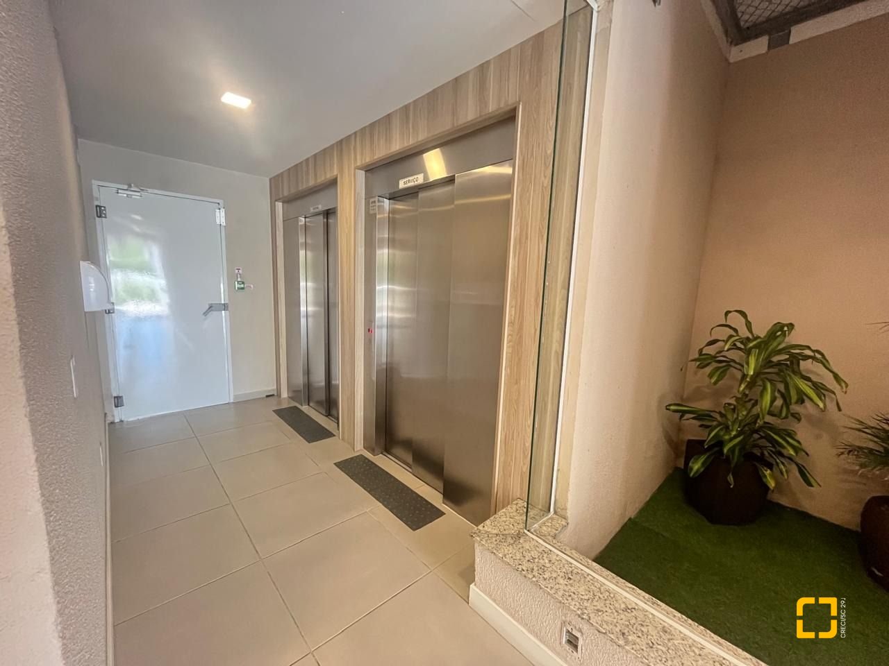 Apartamento com 65m², 3 quartos (sendo 1 suíte), 1 garagem, no bairro Itacorubi em Florianópolis
