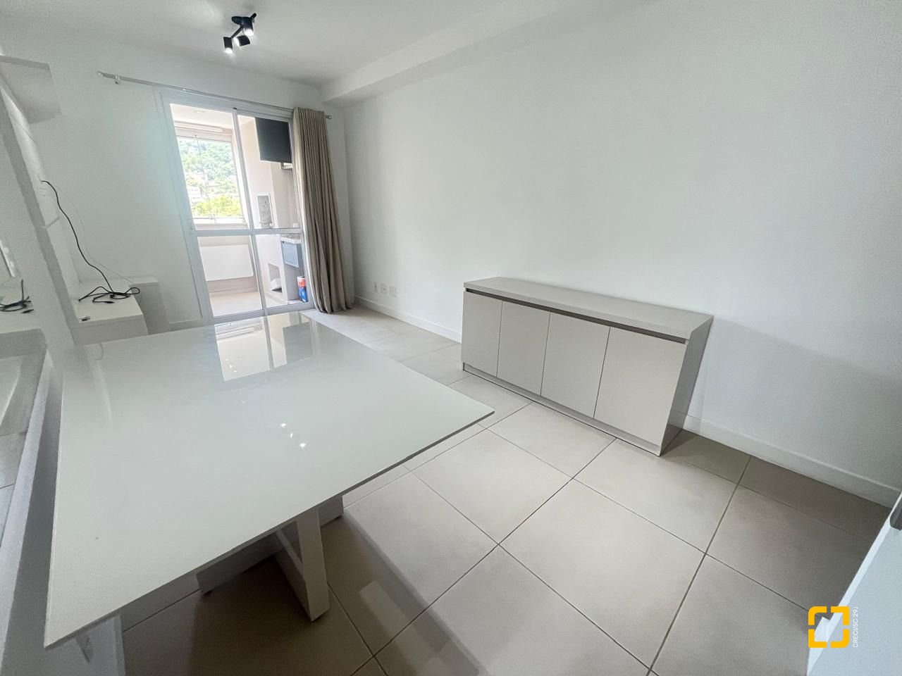 Apartamento com 65m², 3 quartos (sendo 1 suíte), 1 garagem, no bairro Itacorubi em Florianópolis