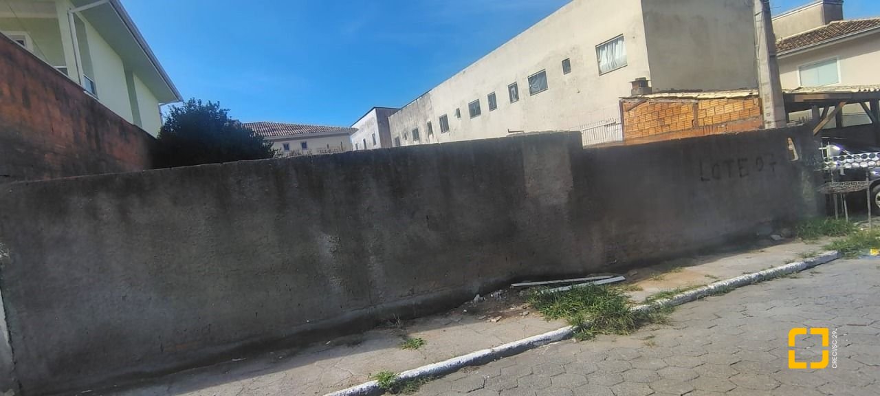 Terreno com 507m², no bairro Ingleses em Florianópolis