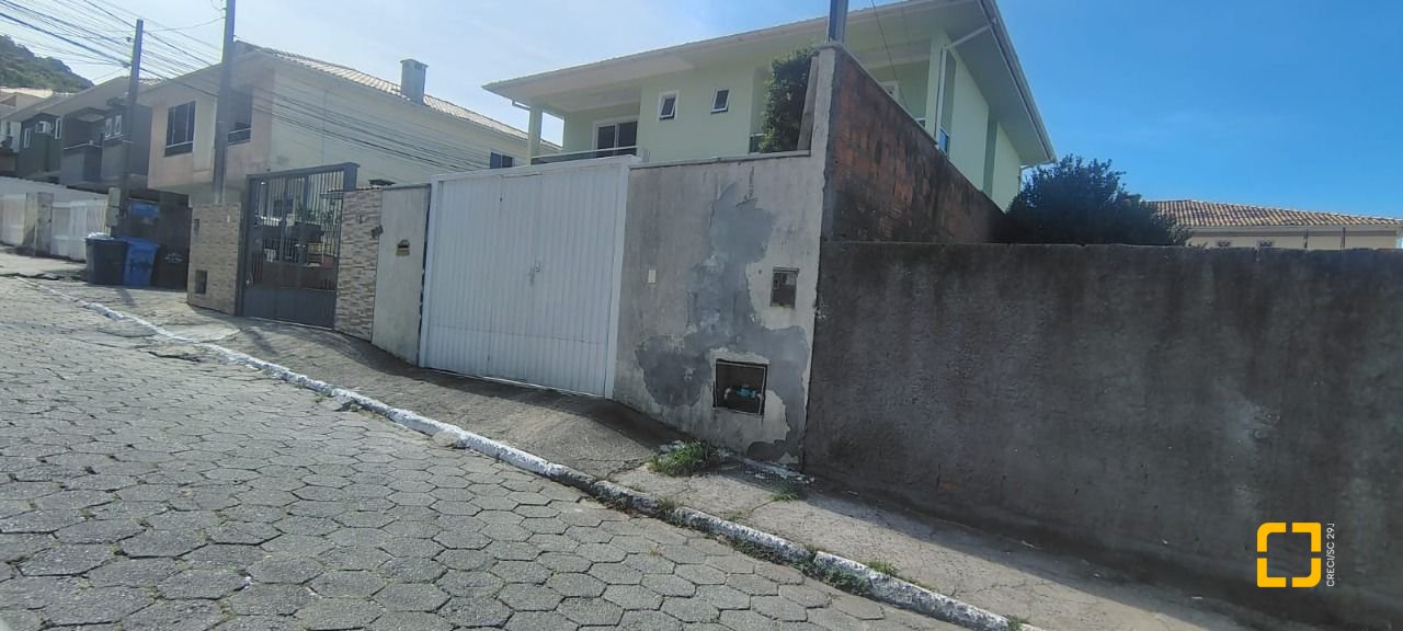 Terreno com 507m², no bairro Ingleses em Florianópolis