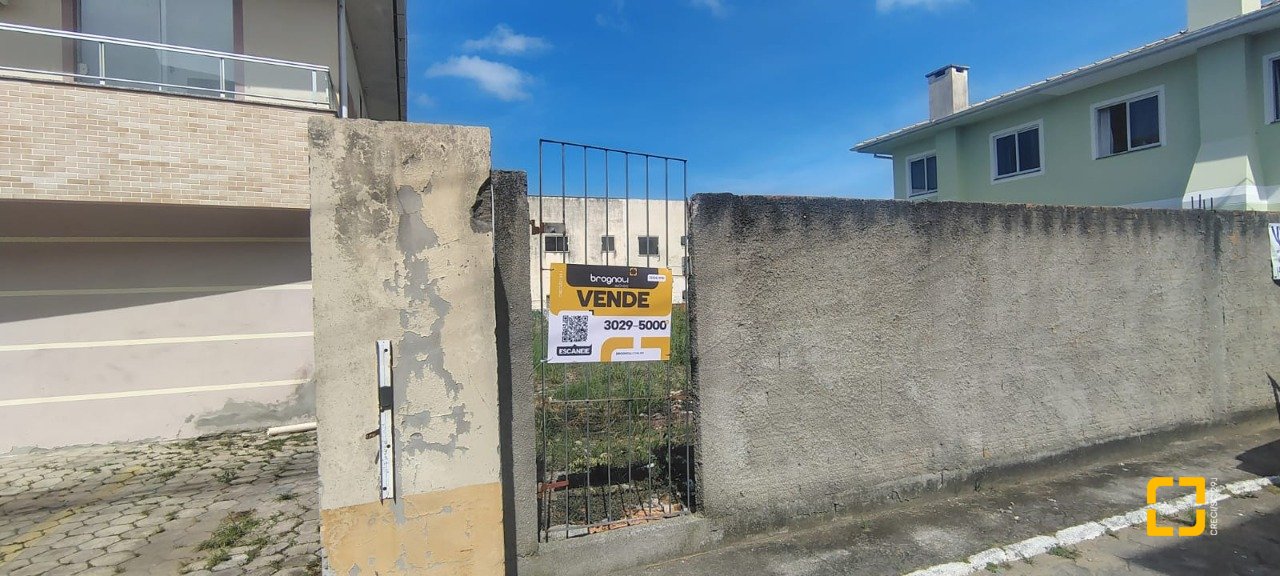 Terreno com 507m², no bairro Ingleses em Florianópolis