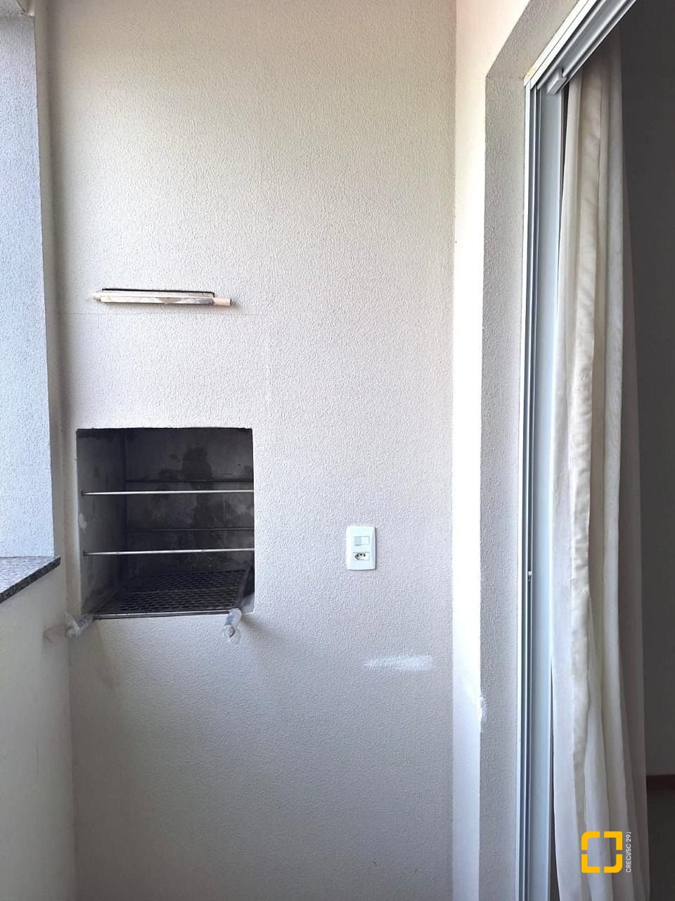 Apartamento com 50m², 2 quartos, 1 garagem, no bairro Forquilhas em São José