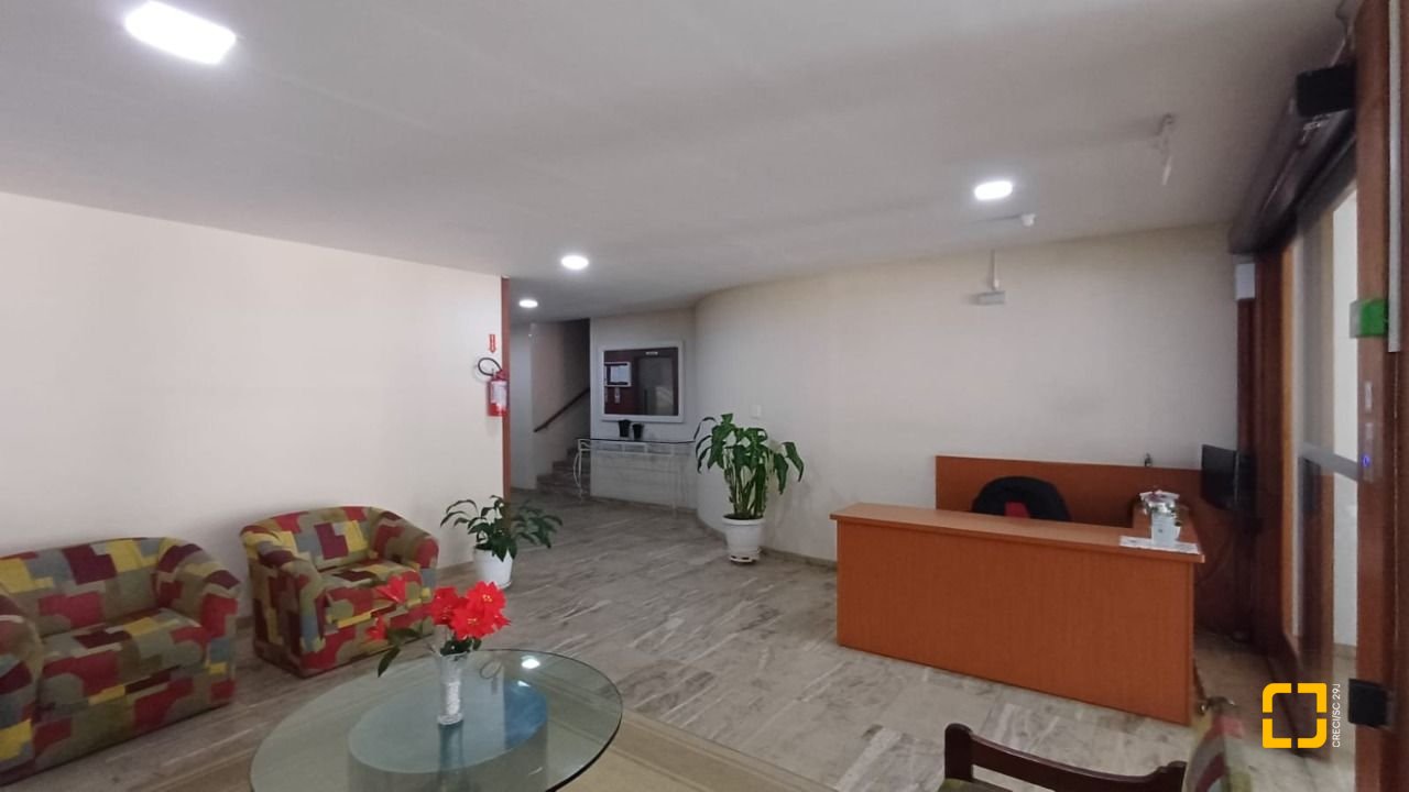 Apartamento com 81m², 2 quartos, 1 garagem, no bairro Centro em Florianópolis