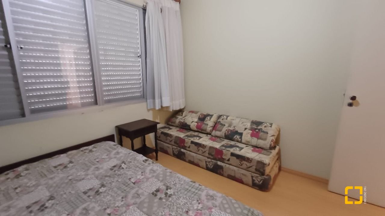 Apartamento com 81m², 2 quartos, 1 garagem, no bairro Centro em Florianópolis