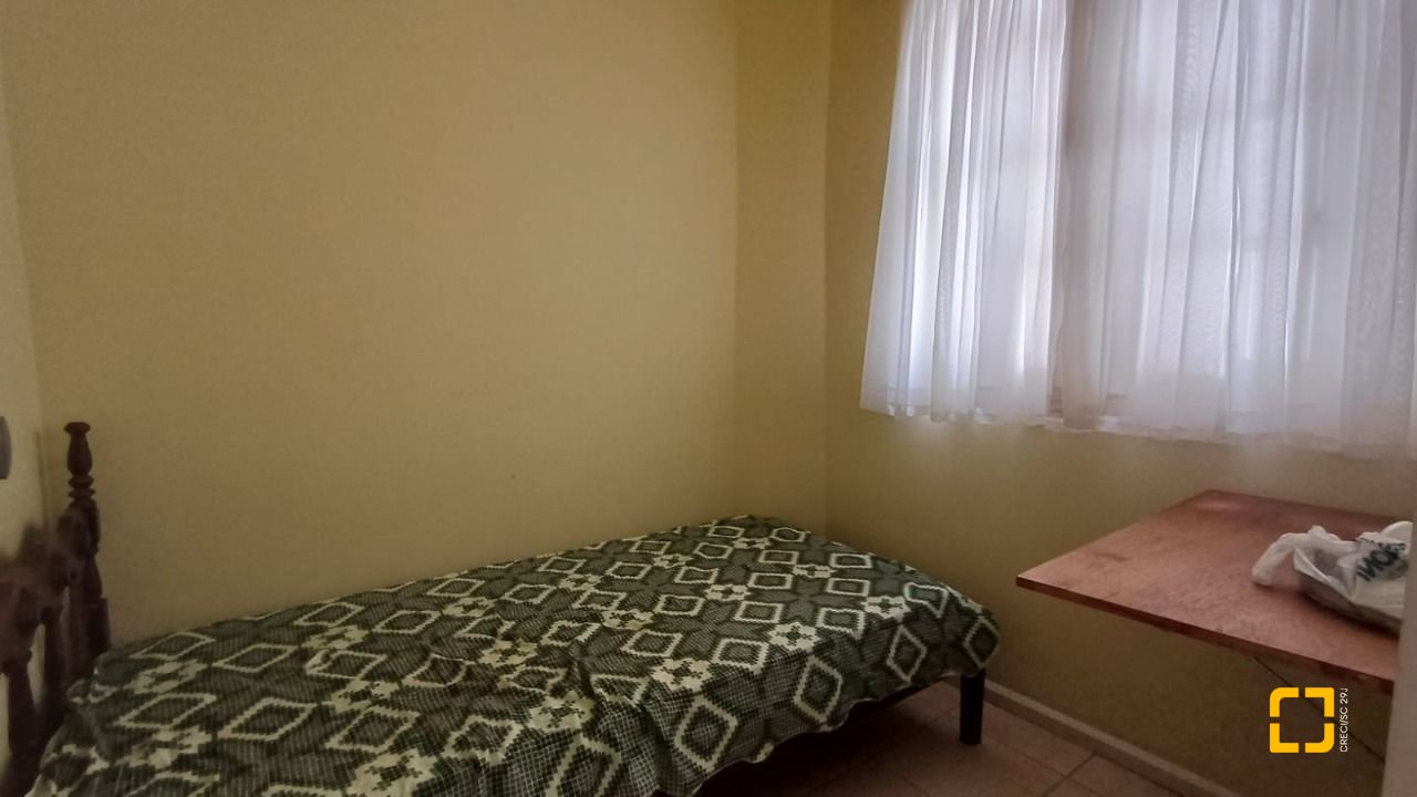 Apartamento com 81m², 2 quartos, 1 garagem, no bairro Centro em Florianópolis