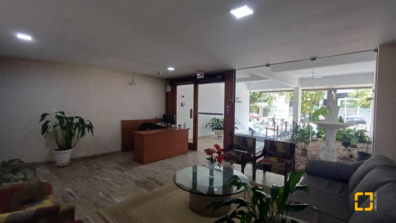 Apartamento com 81m², 2 quartos, 1 garagem, no bairro Centro em Florianópolis