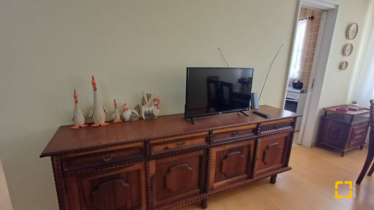 Apartamento com 81m², 2 quartos, 1 garagem, no bairro Centro em Florianópolis