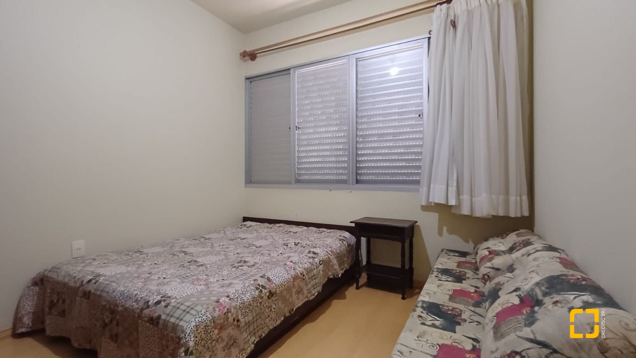 Apartamento com 81m², 2 quartos, 1 garagem, no bairro Centro em Florianópolis