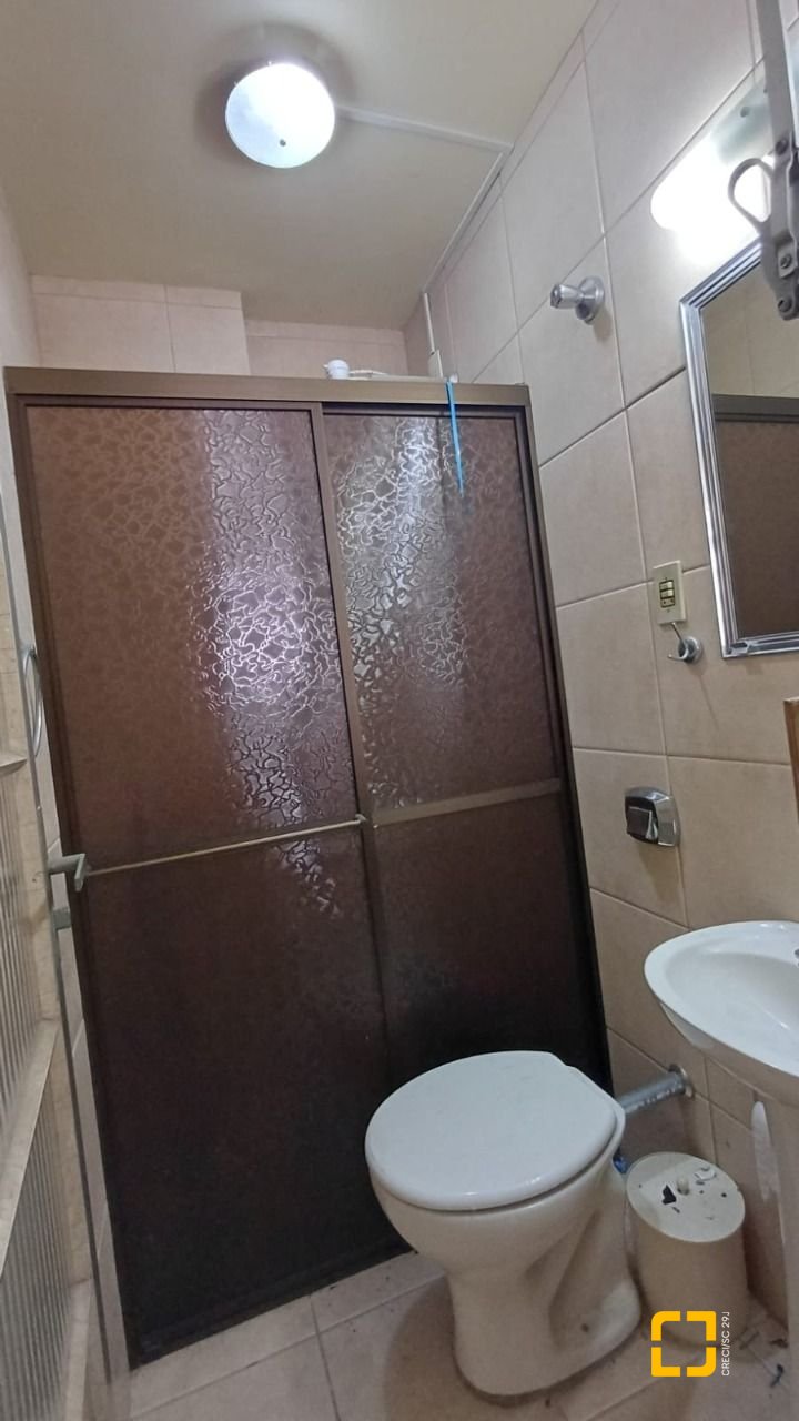 Apartamento com 81m², 2 quartos, 1 garagem, no bairro Centro em Florianópolis