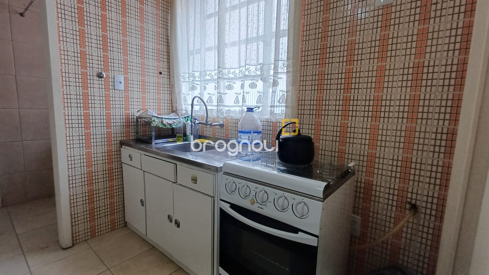 Apartamento com 81m², 2 quartos, 1 garagem, no bairro Centro em Florianópolis