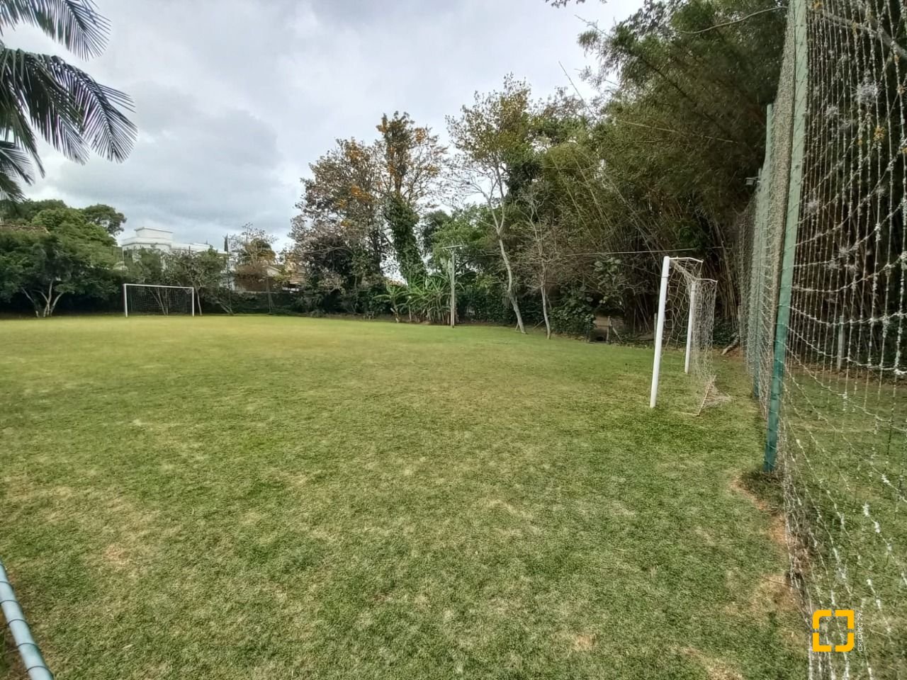 Terreno com 1503m², no bairro Cacupé em Florianópolis