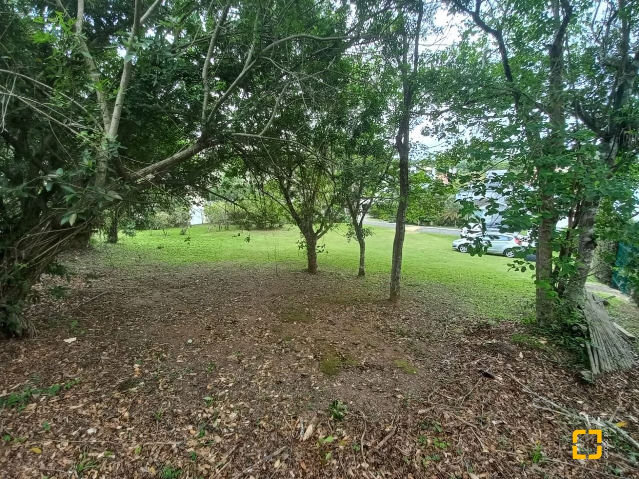 Terreno com 1503m², no bairro Cacupé em Florianópolis