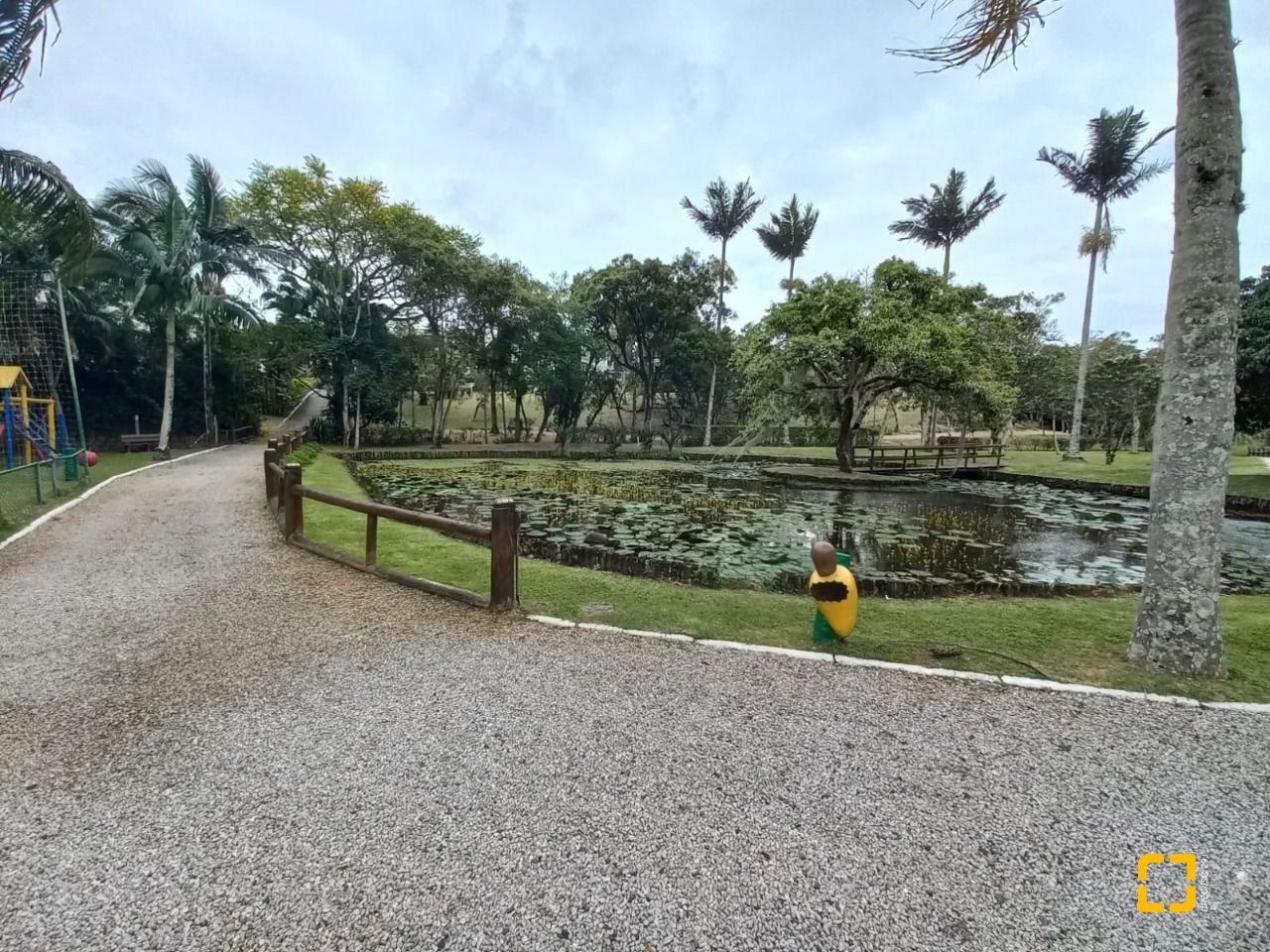 Terreno com 1503m², no bairro Cacupé em Florianópolis